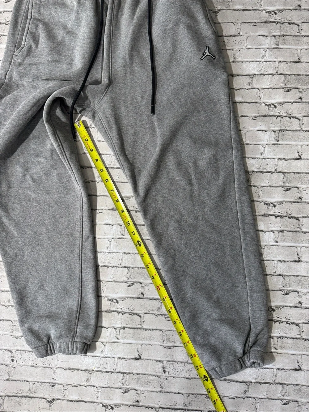 Jordan mens M Medium gray solid cotton blend fleece sweatpants EUC